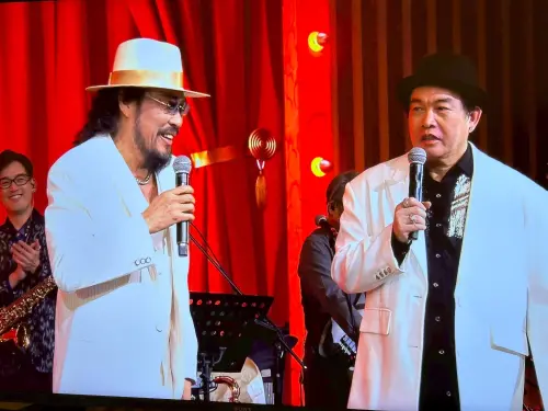 ▲▼許志豪（右）和大前輩張菲合影，稱讚對方為人及主持功力。（圖／許志豪臉書）