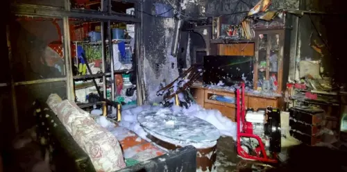 基隆民宅火警！父女互救嗆昏送醫插管治療　尚未脫離險境　
