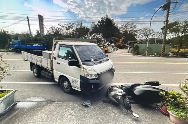 苗栗死亡車禍！男騎士疑閃車偏移車道　撞向倒退貨車傷重送醫不治