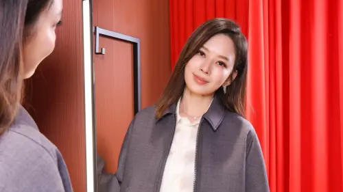 ▲網友發文稱讚Melody，怎料卻引來一堆服務人員留言，爆料她私下為人跟螢幕上的個性根本是兩個樣子。（圖／Melody時尚媽咪臉書）