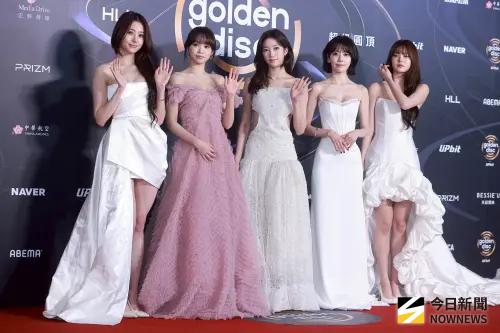 金唱片紅毯／LE SSERAFIM耍帥失敗！采源太可愛、IVE繃不住全笑場
