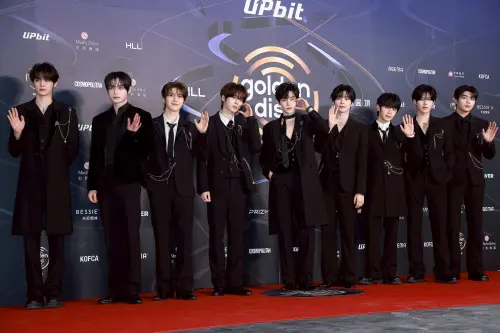 ▲▼ZEROBASEONE（上圖）、ENHYPEN（下圖）也都接連踏上紅毯。（圖／記者葉政勳攝）