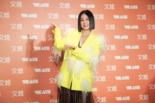 ▲許效舜、苗可麗、李千娜今（10日）晚間在台北流行音樂中心錄製，由文化總會製作、三立電視與公視台語台首播的春節特別節目《2026 WE ARE 我們的除夕夜》（圖／讀者提供）