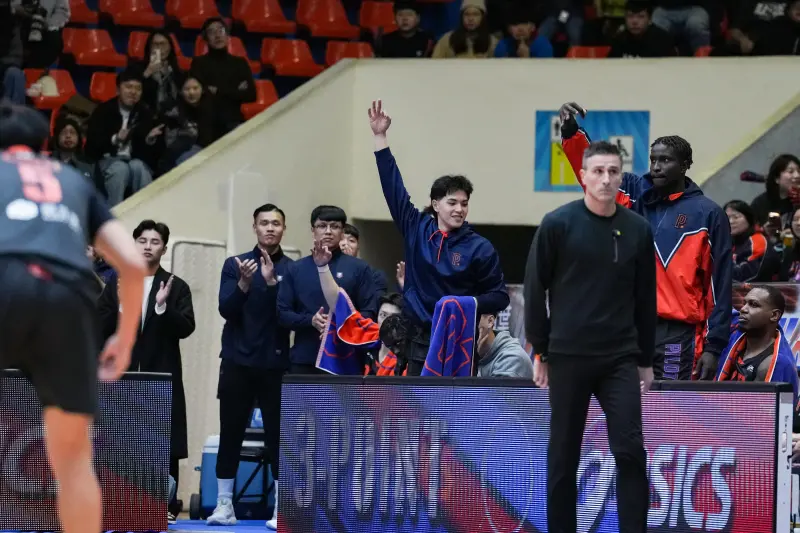 PLG／卡米諾斯板橋體育館初體驗直呼「好冷」　享受和球迷靠很近