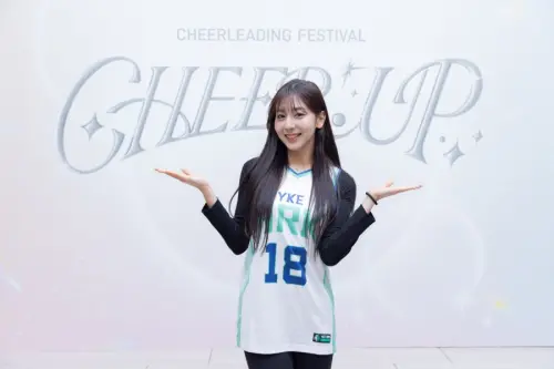 ▲韓國知名啦啦隊女孩睦那京（如圖）來台後人氣持續攀升。（圖／CHEER UP提供）