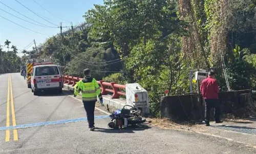 快訊／台中重大車禍！73歲騎士疑自撞護欄墜3樓深高橋下身亡
