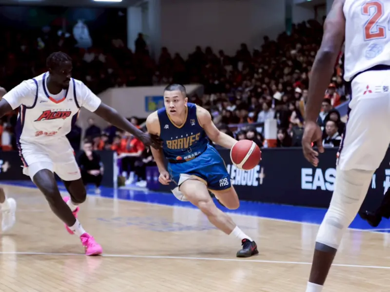 PLG／領航猿開季8連勝！破紀錄之夜爆「冤案」　陳又瑋莫名背6犯