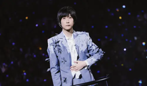 阿信成都開唱驚傳絆倒！吳建豪火速救援扶住　下一秒生龍活虎唱歌
