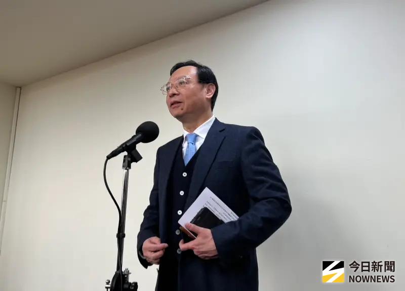 ▲對於藍白所提的「台灣未來帳戶」，衛福部長石崇良認為若造成資源排擠，會是相當擔憂的。（圖／記者張乃文攝）