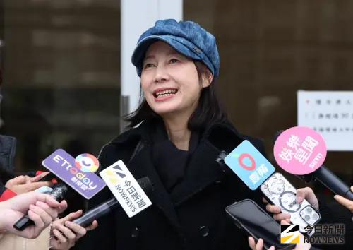 ▲丁寧回憶起剛出道時常跑通告，與曹西平在節目中有不少互動。（圖／記者朱永強攝）