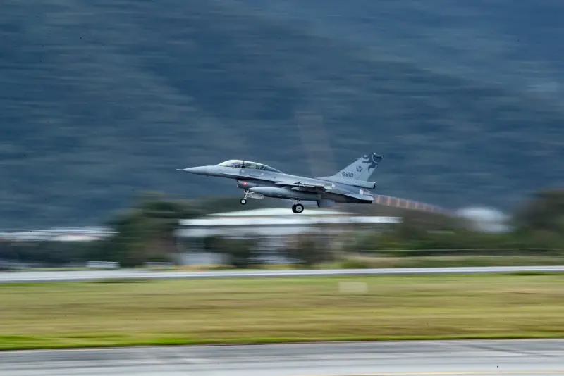 ▲花蓮基地第五聯隊F-16型機復飛。(圖/空軍司令部提供)