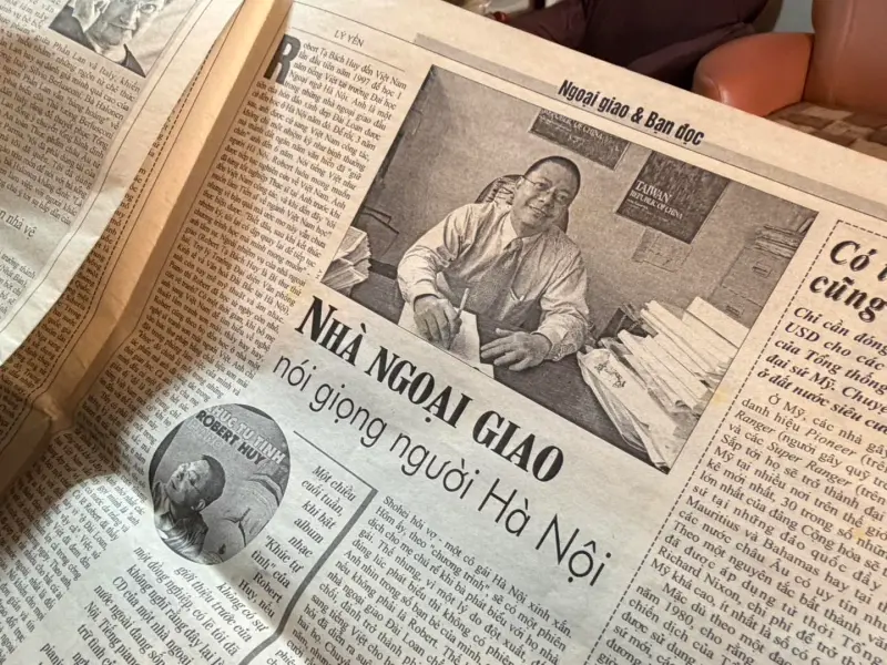 外交路上走到最後一刻！林佳龍頒獎章　緬懷駐印度公使「謝柏輝」