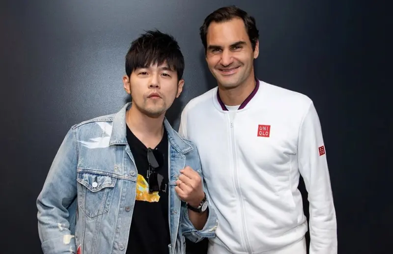 周杰倫參加澳洲網球公開賽！曾搭檔球王費德勒　粉絲驚：神仙打架