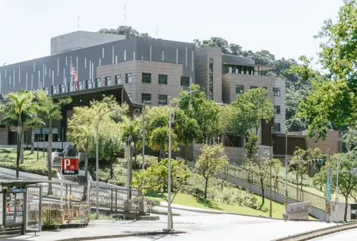 罕見國際維安生活圈！內湖AIT特區磁吸高資產族 預售單價破120萬
