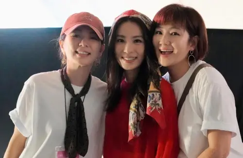 ▲Hebe（中）與Selina（右）、Ella（左）一起以女團S.H.E出道。（圖／Hebe IG@hebe_tien_0330）