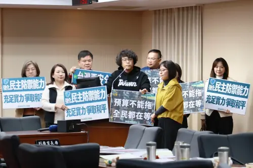 1.25兆預算遭7封！郭昱晴怒揭藍白消費國軍「假加薪真削弱國防」
