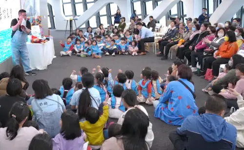 ▲台灣港務公司高雄港務分公司舉辦以高雄港旅運中心為主題的「灣灣的神奇旅行」兒童繪本新書發表會。(圖／高雄港務分公司提供)