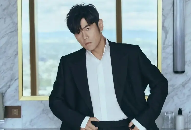 周杰倫曾因僵直性脊椎炎吞12顆止痛藥！宣布戰澳網被狂問：在哪治