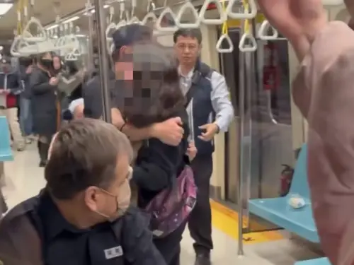 北捷東門站爆事故！長髮女突失控「車廂內點火」怒咆哮：跟我道歉

