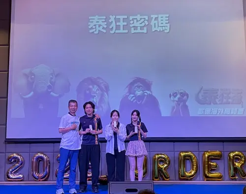 ▲「重視人才、寵愛人才」的歐德集團，是上班族及網友心目中之幸福企業，左為陳國都董事長。