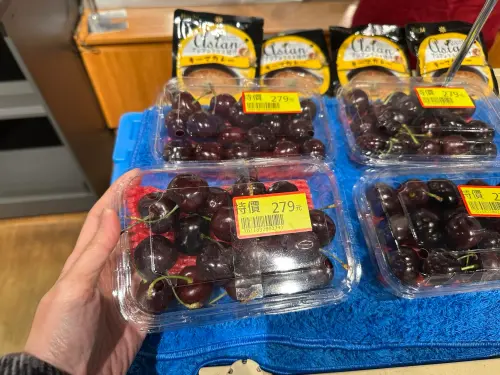 ▲網友分享在全聯門市看到一盒特價279元的甜甜價。（圖／翻攝Threads）