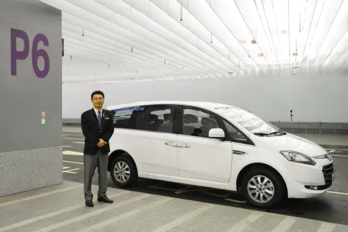 ▲君品酒店即日起推出A1機捷台北站免費接駁服務，每日11:00至16:00採預約制接送。（圖／君品酒店提供www.palaisdechinehotel.com）