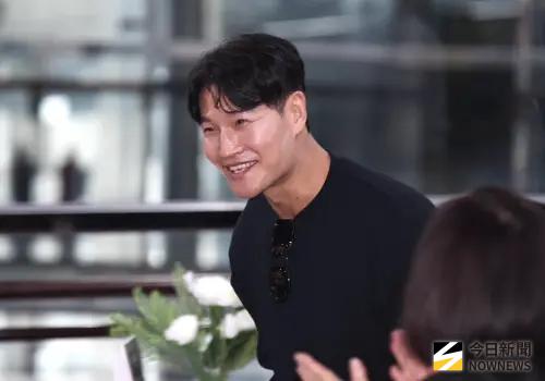 直擊／金鐘國突襲花蓮！結婚後整個變太帥　走紅毯喊中文：大家好
