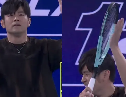 ▲周杰倫輸得太快，連他自己都忍不住笑出來。（圖／翻攝自YouTube Australian Open）