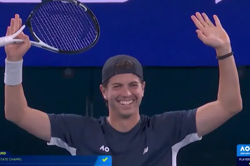 影／淘汰周杰倫的約維奇真的有料！秀胯下擊球美技　仍不敵前球王