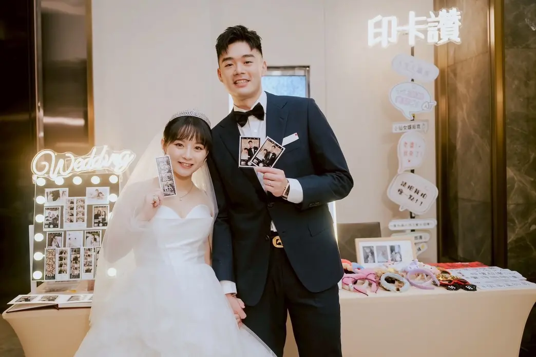 ▲陳詩媛（左）在去年公開懷孕喜訊，而10日她發文透露為等老公王齊麟（右），要禁食控制體重，還崩潰喊：「1公斤都不能增」。（圖／陳詩媛 Hime FB）