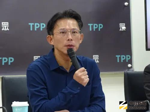 黃國昌躲死角22秒幹嘛？吳思瑤曝關鍵動機：自己生不出來只好偷
