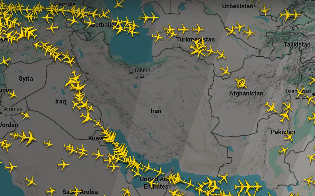 ▲伊朗無預警關閉領空，一度沒有航班飛行，目前也僅有伊朗馬漢航空在上空。（圖／Flightradar24）