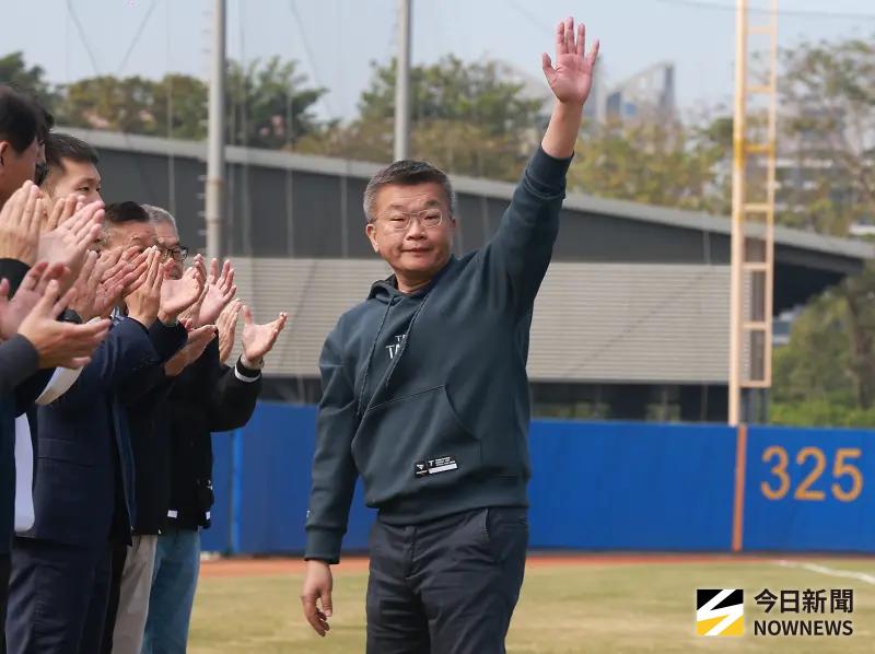 ▲民進黨立委蔡其昌挑戰黨團總召，他近年更為人週知的角色是中華職棒會長。（圖／記者葉政勳攝，2026.01.15）