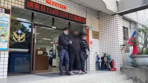 新莊毒男通緝身分曝光！趴趴走「沒打方向燈被盯上」機車驚藏1物
