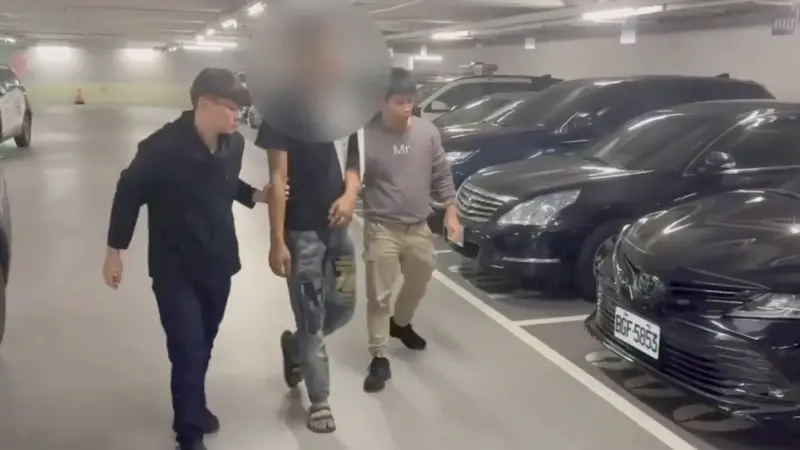 ▲新北市新店區環河路的小碧潭部落今（15日）傳出一名男子手、後腦遭持刀砍傷。（圖／翻攝畫面）