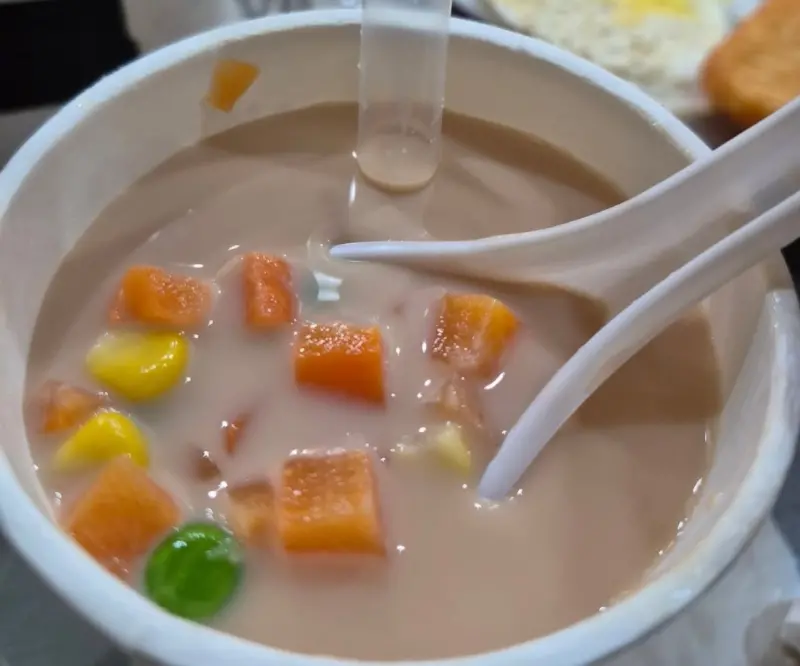 三色豆奶茶開箱！一天賣破60杯　老闆：不會停賣、香菜奶茶研發中