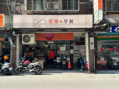 ▲皮老闆經營「欣樂早午餐」已經6年，平時開發新品項，實驗料理搭配也是開店動力之一。（圖／記者張志浩攝）