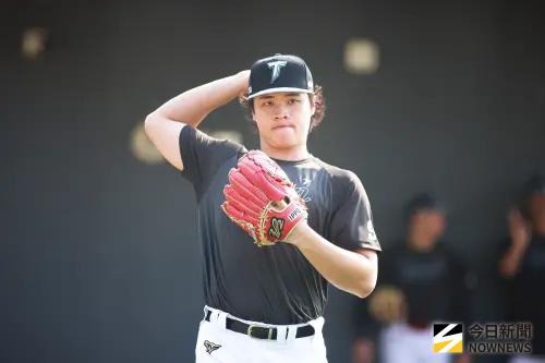 ▲古林睿煬與孫易磊目前皆已於15日向中華隊報到，投身世界棒球經典賽（WBC）的集訓行列。根據規劃，兩人將短暫返日參與母隊春訓後，再視火腿球團與中華隊的協調結果回歸國家隊。（圖／記者葉政勳攝 ,2026.01.15）