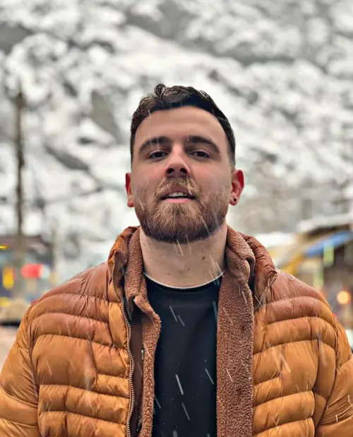 伊朗外長稱「沒有絞刑計劃」抗議者家屬焦急：盼川普說到做到
