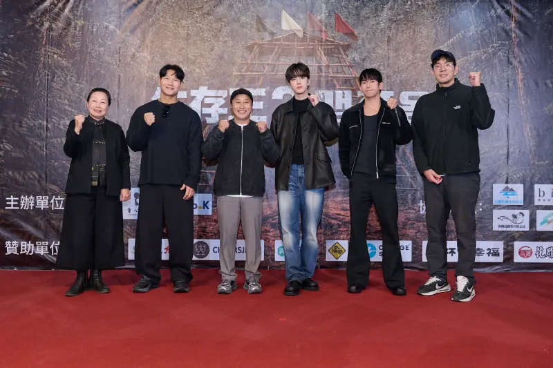 ▲《生存王》開拍記者會，左起花蓮縣長徐榛蔚、金鐘國、金炳萬、金泳勳、陸俊書、韓國朝鮮TV導演尹志浩。（圖／童心娛樂提供）