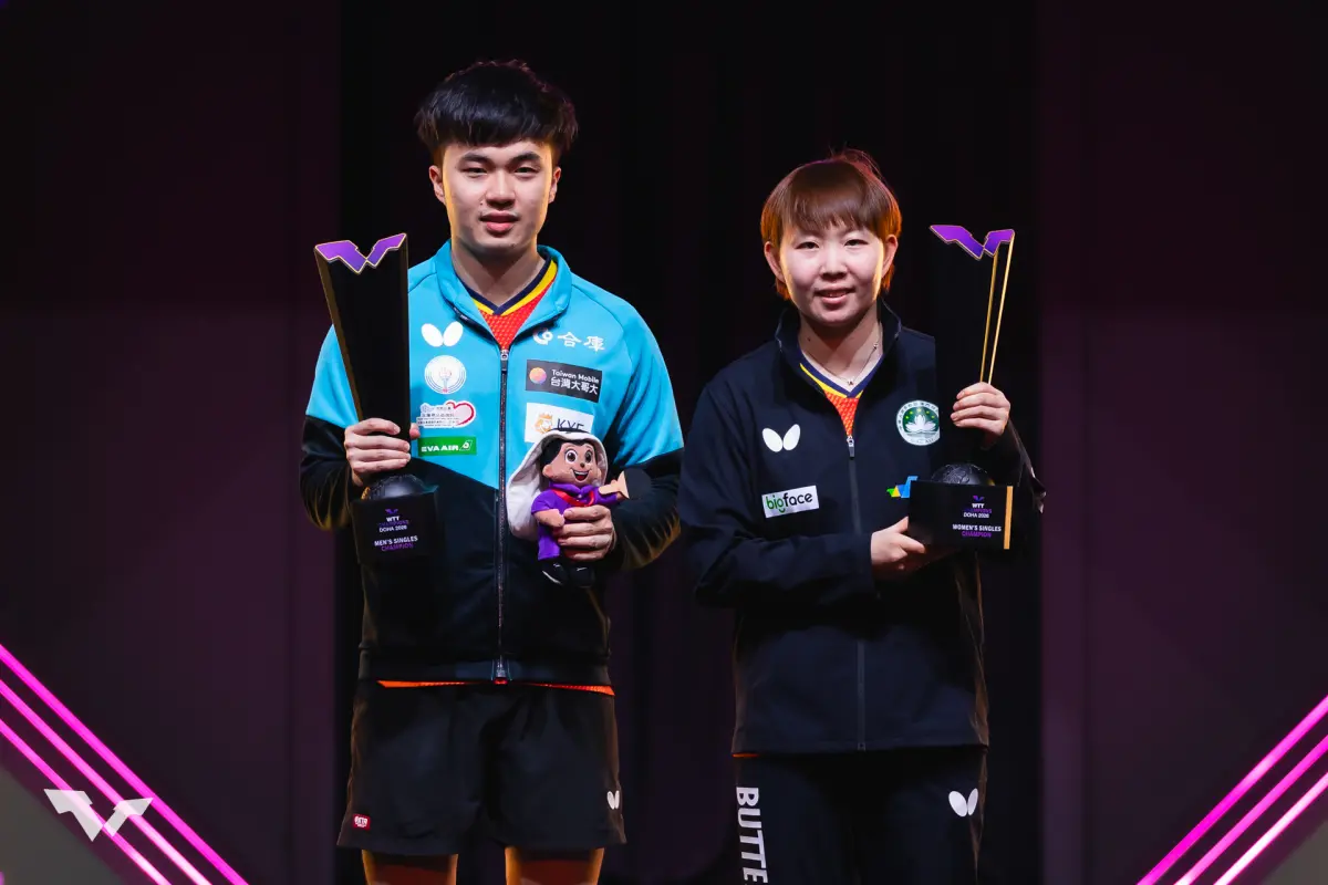 ▲中國名將朱雨玲（圖右）感性揭露了一段鮮為人知的往事，透露台灣「沈默刺客」林昀儒（圖左）的一項暖心舉動，竟成為她職業生涯轉型的關鍵救星。（圖／取自WTT flickr）