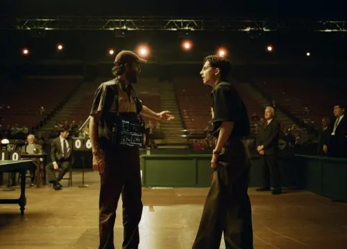 ▲《橫衝直闖》是為提摩西夏勒梅（右）量身打造的角色，他也演出從影以來極佳的成績，頗有拿下奧斯卡獎的氣勢。（圖／龍祥提供）