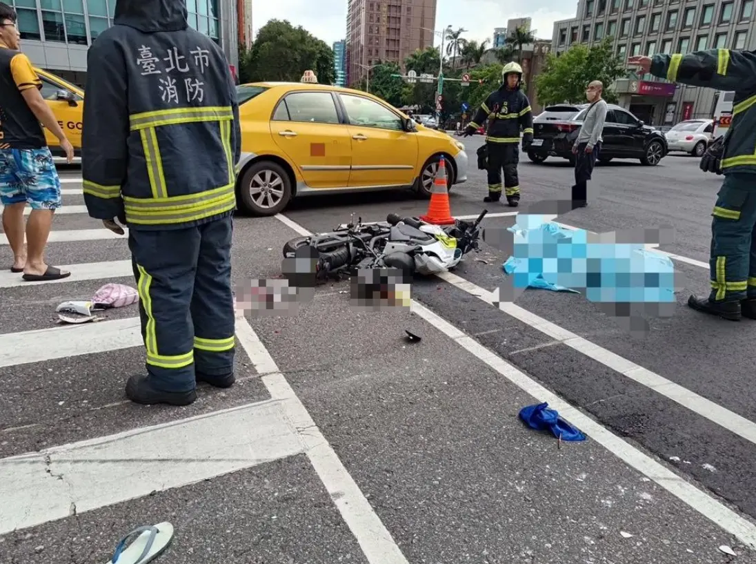 ▲18歲蔡姓女護校學生2025年6月騎機車在忠孝新生捷運站旁的待轉區，被7旬賴姓男子駕駛的吊車輾斃。（圖／翻攝畫面）