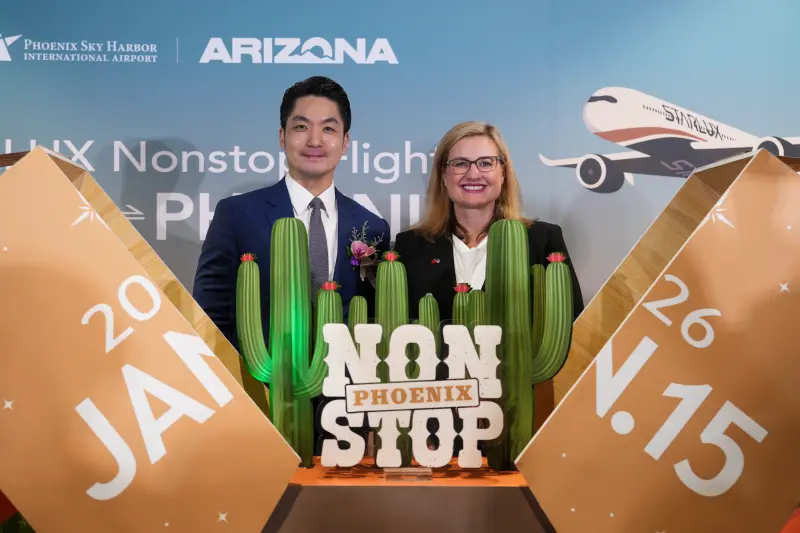    ▲台北市與鳳凰城為姊妹市，台北市長蔣萬安與鳳凰城市長Kate Gallego出席星宇航空鳳凰城首航典禮。（圖／星宇航空）  