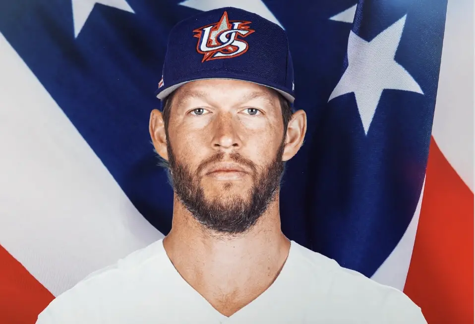 ▲洛杉磯道奇傳奇左投克蕭（Clayton Kershaw），今年剛宣布從大聯盟退休，不再受球員保險限制，因此如願披上第一次也是最後一次的經典賽美國隊球衣（圖／MLB官方社群）