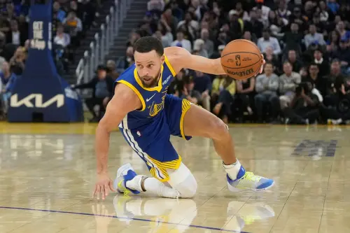 NBA／柯瑞股四頭肌挫傷！勇士隨隊記者爆目前情況：看起來很痛苦
