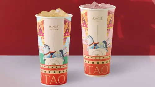 鶴茶樓買一送一今連喝14天！先喝道旋轉木馬杯買1送1、大苑子8折
