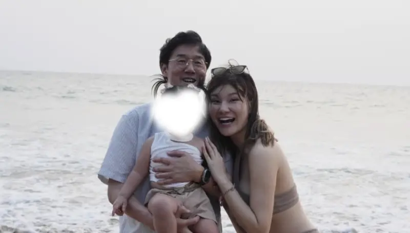 ▲五索（右）在IG公開和男友馬清鏗（左）日常生活相處照片，近期也在網路節目上大談房事，羞喊66歲老公經常讓35歲的她吃不消。（圖／翻攝自五索IG@5kidsokma）