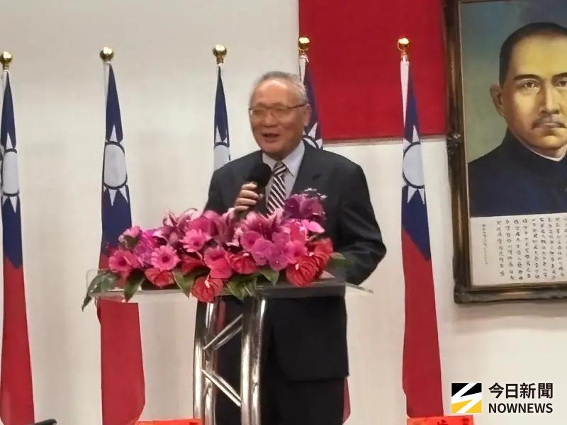 ▲台中郵局今（16）日舉行新、卸任局長交接典禮，由原彰化郵局局長陳樂明陞任台中郵局局長一職。（圖／記者金武鳳攝，2026.1.16)