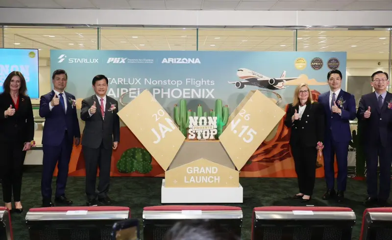    ▲台美情誼飛向雲端！林佳龍見證星宇首航鳳凰城「串起AI鏈」。（圖／林佳龍臉書）  